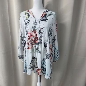 Melissa McCarthy Seven7 White Floral Blouse